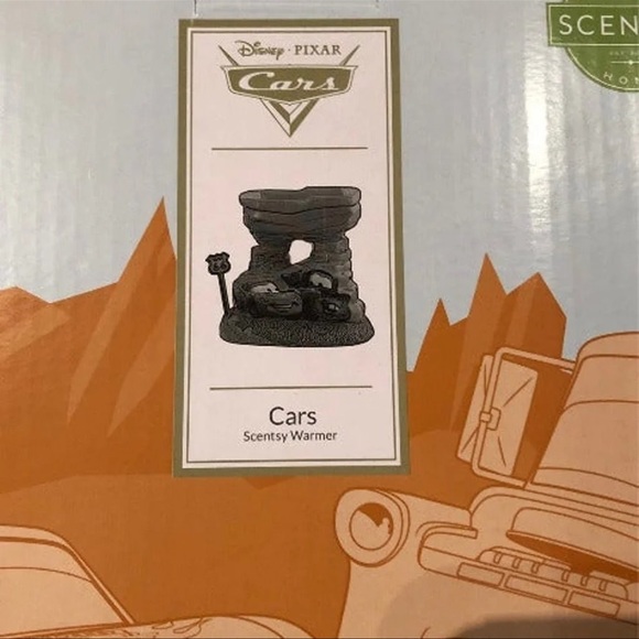 Cars – Scentsy Warmer | Disney Pixar Lightning McQueen & Tow Mater - Picture 2 of 2